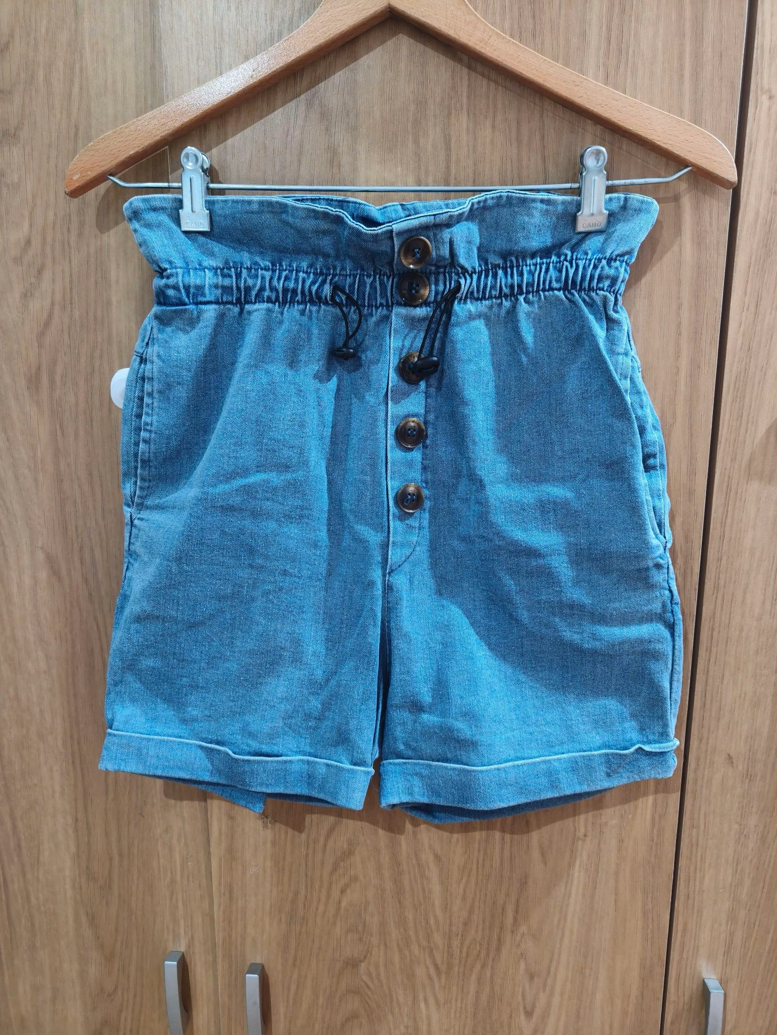 Pantalón corto